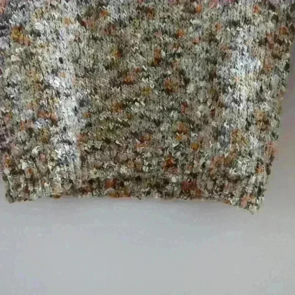 🌴2/$25🌴LAURA PETITES | Women's Multicolor Wool Blend Crewneck Knitted Sweater - Picture 3 of 5